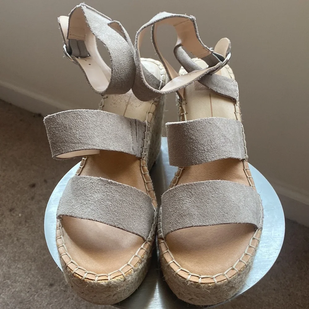 NEW Women’s Dolce Vita Shae Asymmetrical Espadrille Wedge Sandals